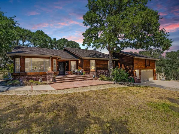 700 Spyglass Rd, Valley Springs, CA 95252