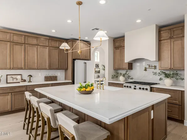 2743 E VIRGINIA Street, Gilbert, AZ 85296