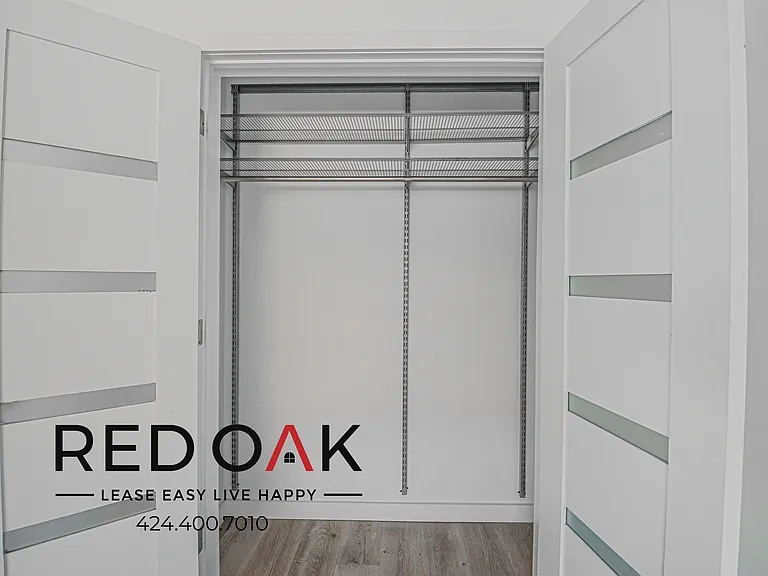 514 S Mariposa Ave #204 — Photo 17