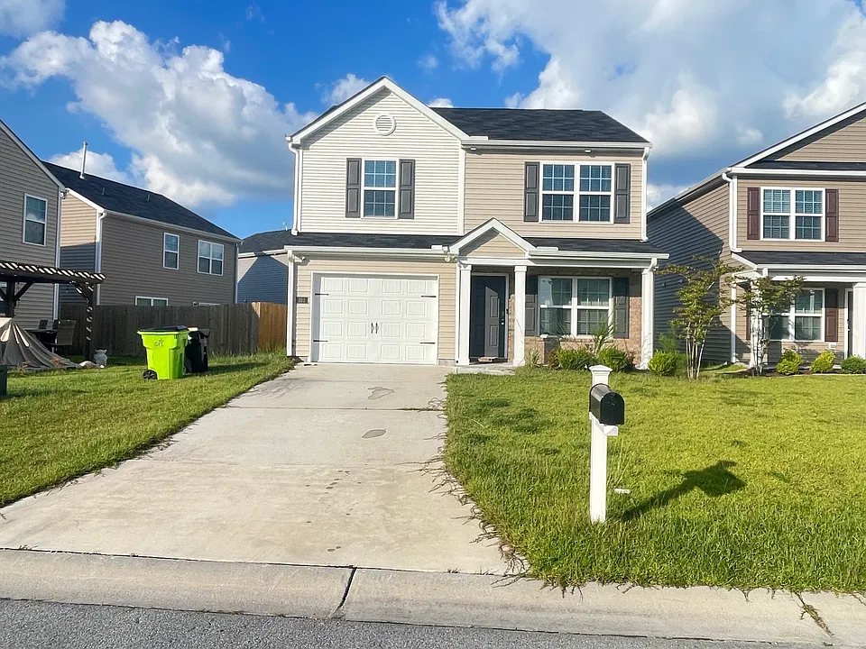 101 Mansfield Ct
