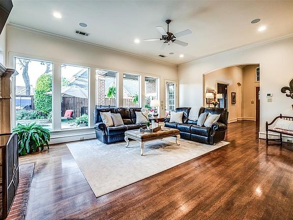 2nd image of 2805 Locklear Ct