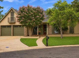 103 Whippoorwill Ln, Kerrville, TX 78028