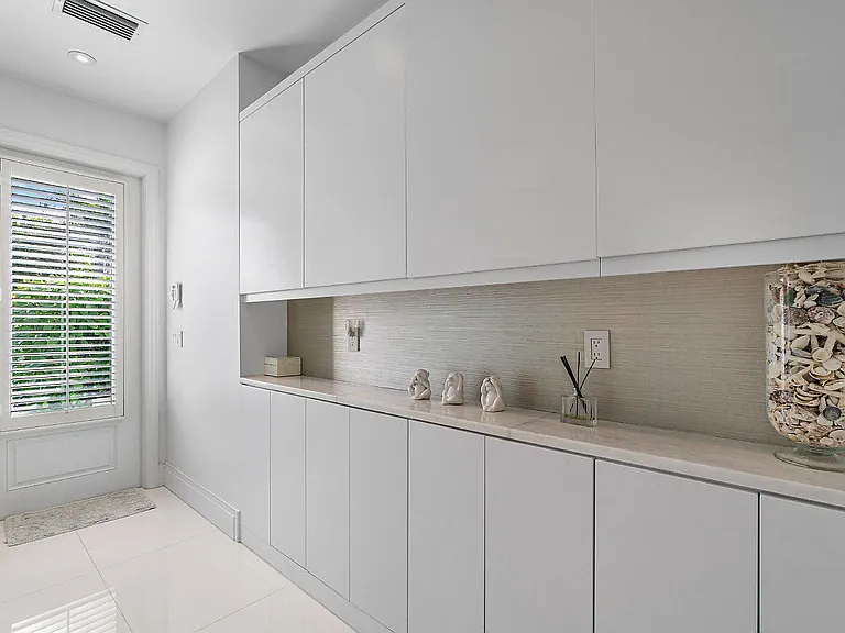106 Beachway Dr — Photo 18