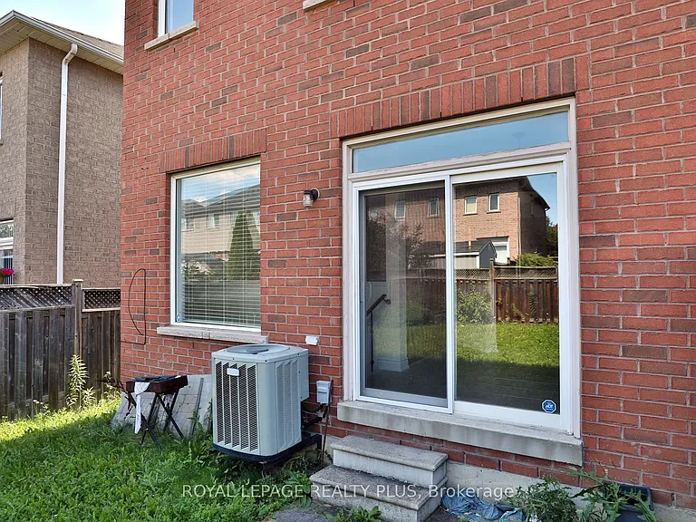 3877 Stardust Dr — Photo 30