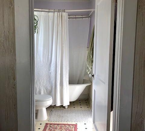 Bathroom Deep tub with shower head