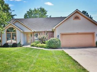 828 SW Benjamin Cir, Lees Summit, MO 64081