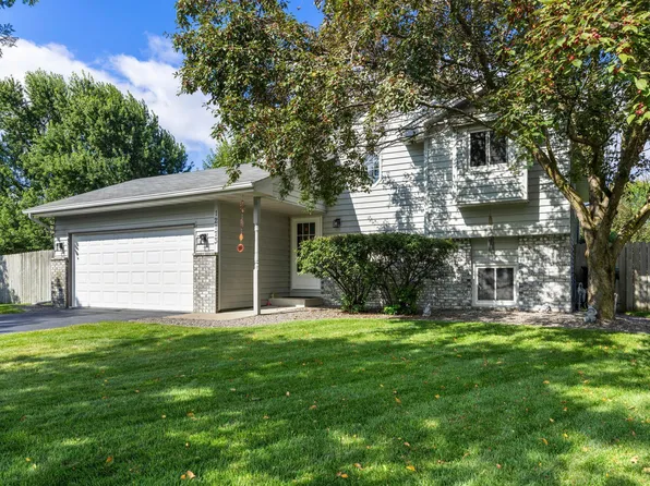 12173 Martin St NW, Coon Rapids, MN 55448