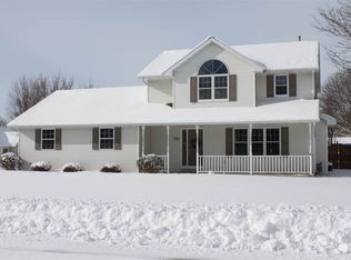 1355 Settlers Row, Green Bay, WI 54313