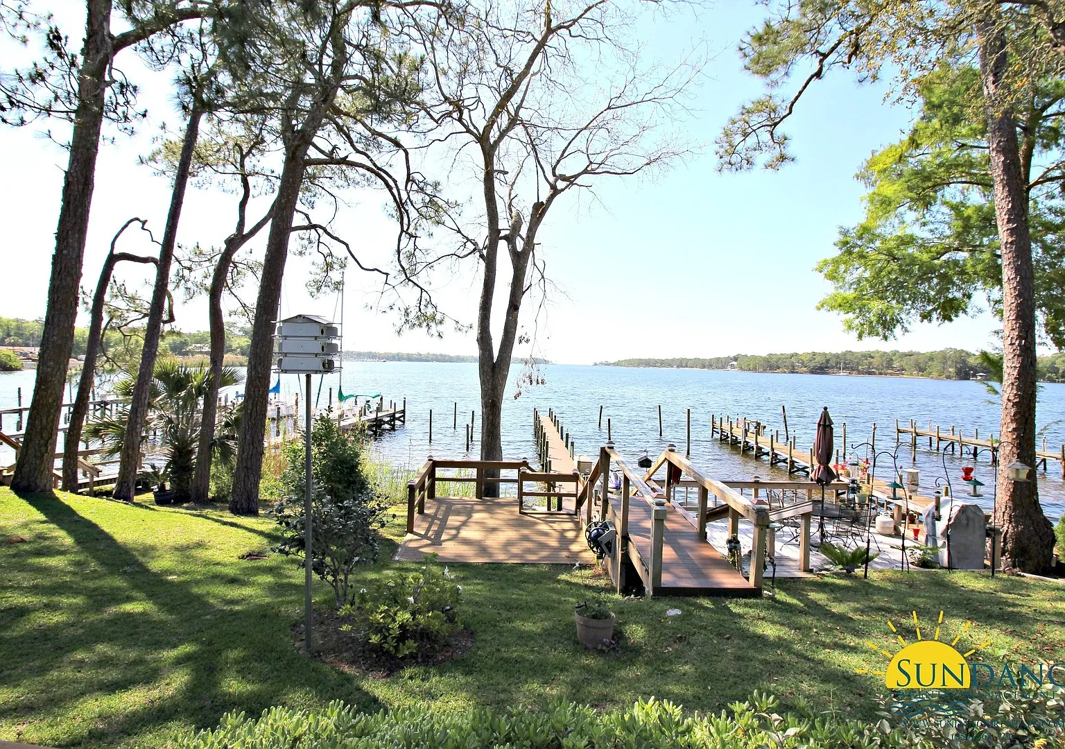 Gorgeous Waterfront Home in Niceville with Boat Dock! — Photo 1