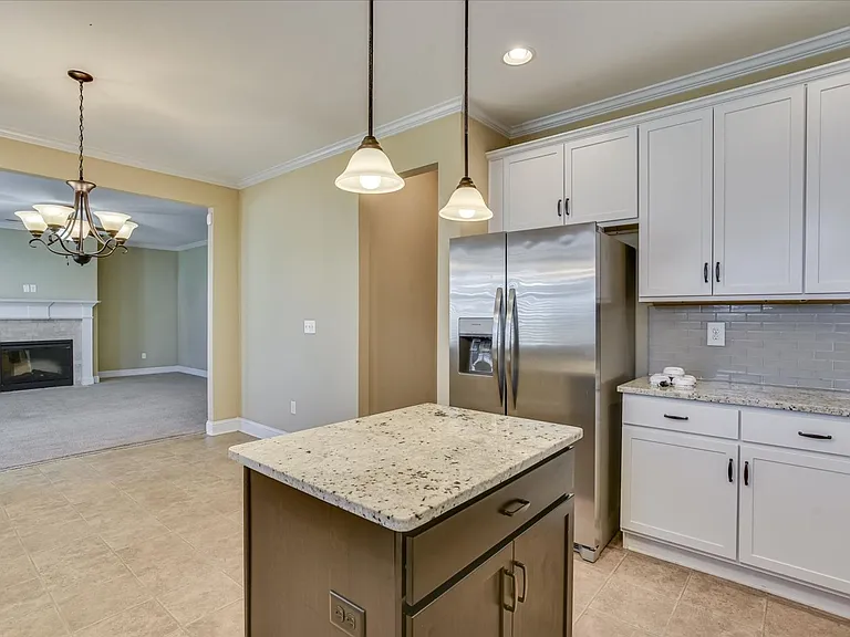 5515 Meghan Ln — Photo 17