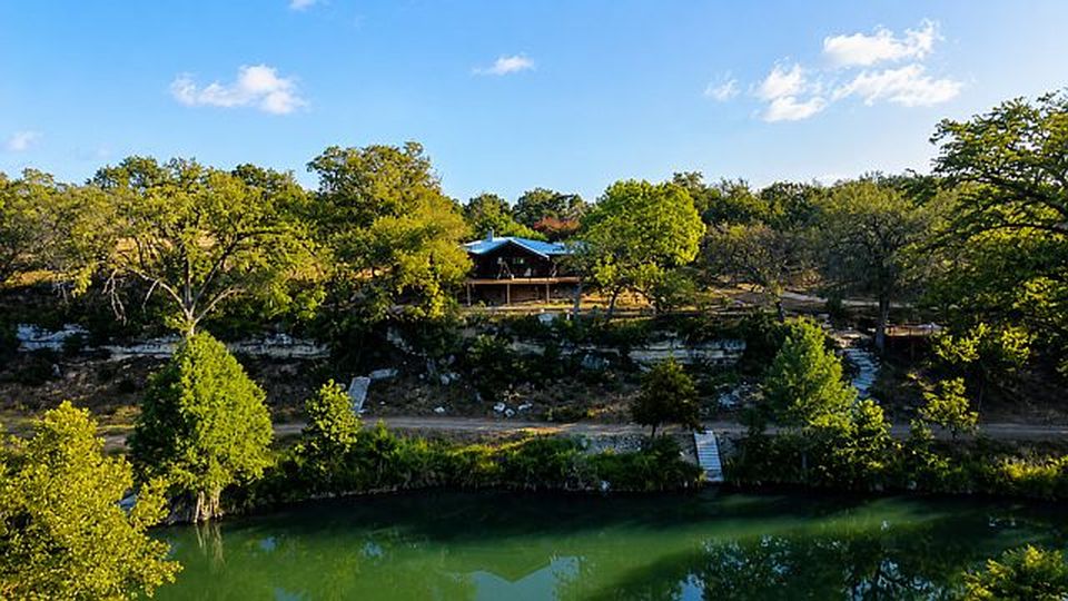 4705 Wayside Dr - Property Image