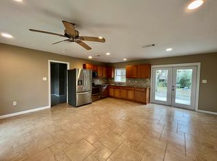 1127 Redwood Ln, Gulf Breeze, FL 32563