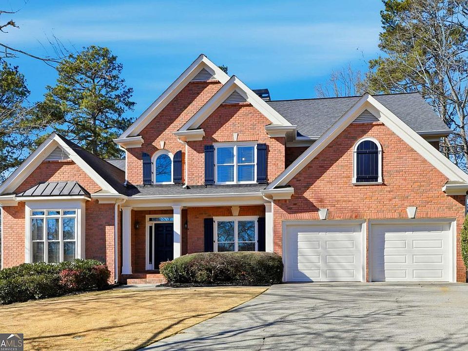 1st image of 585 Tilbury Dr