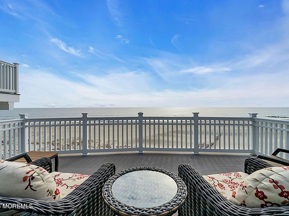 3rd image of 55 Beachfront