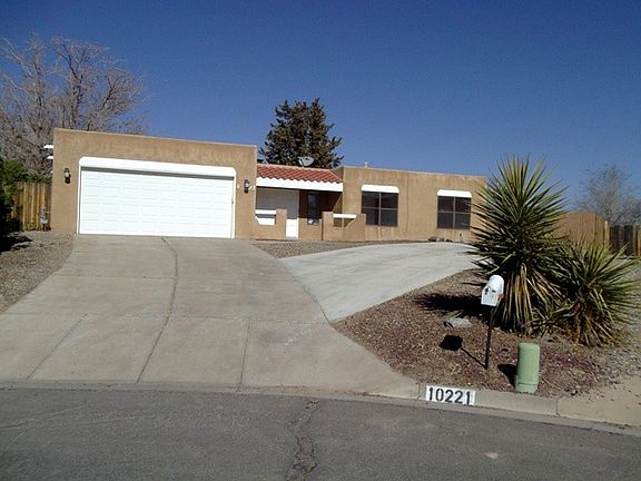 2nd image of 10221 Gelfand Pl NW
