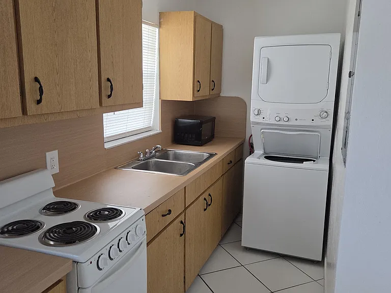 11200 SW 82nd Avenue Rd — Photo 5