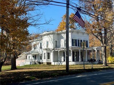 71 Broad St, Morris, NY, 13808