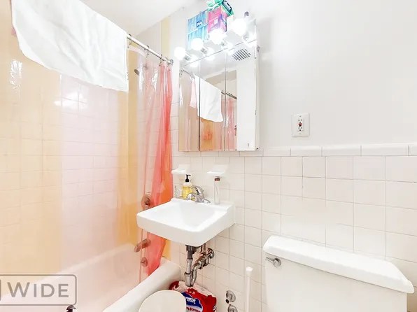 101 West 73rd Street image 1 of 6