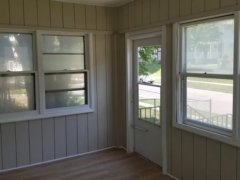 1325 College Ave — Photo 12