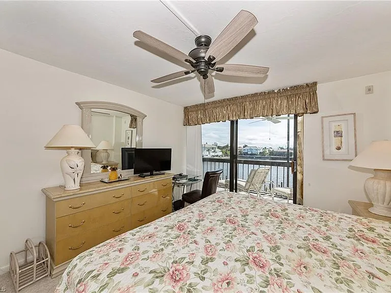 591 Seaview Ct #A306 — Photo 9