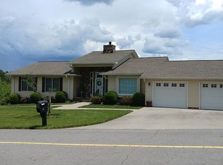 1544 Cedar Ln, Wilkesboro, NC 28697