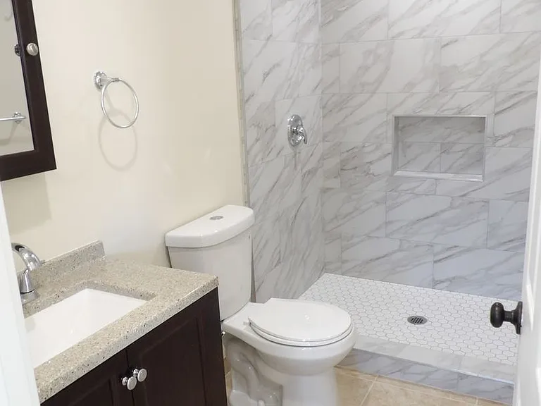 1108 W Hickory Ave #A — Photo 9