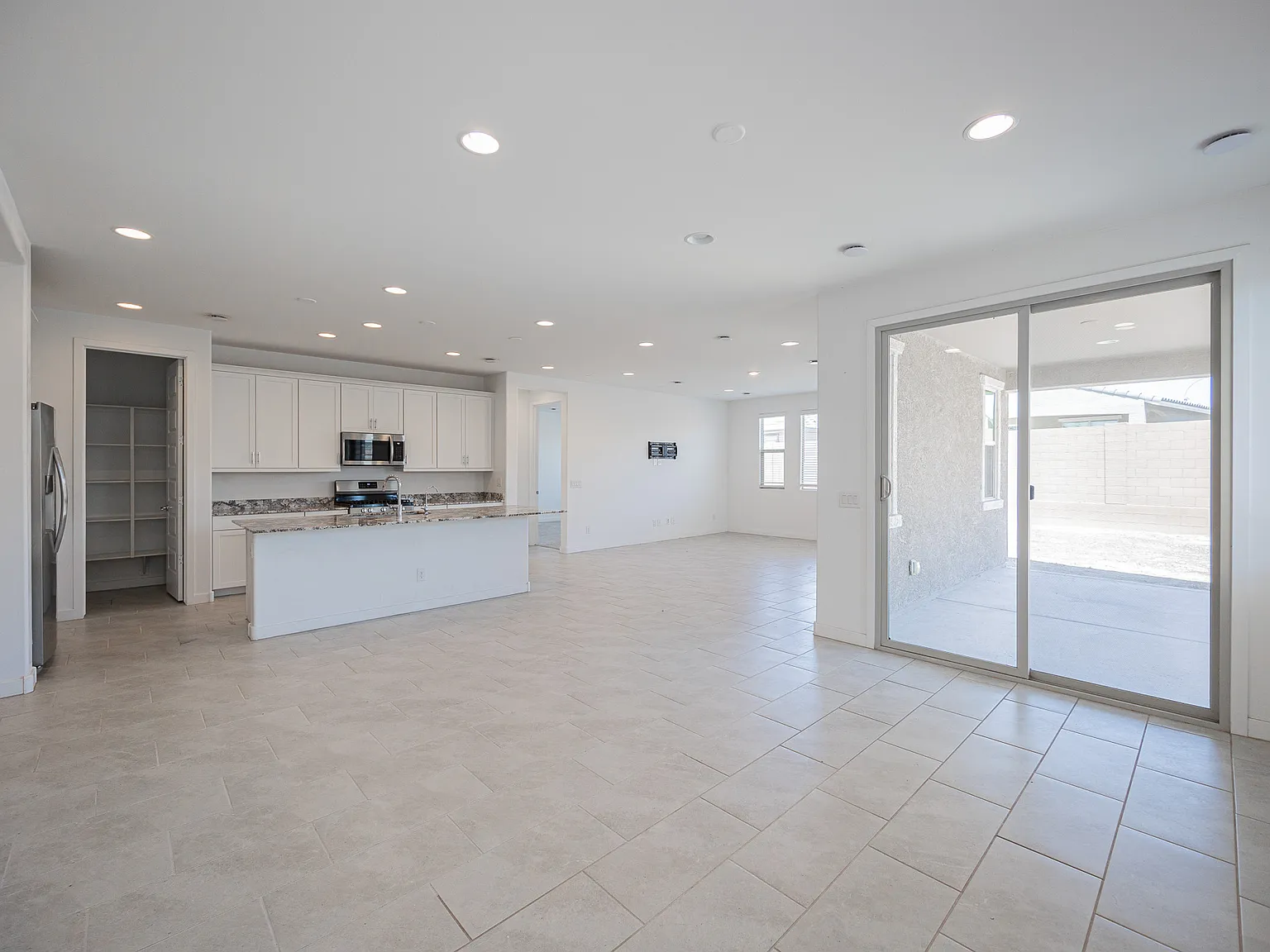 4607 S 111th Drive, Tolleson Az — Photo 4