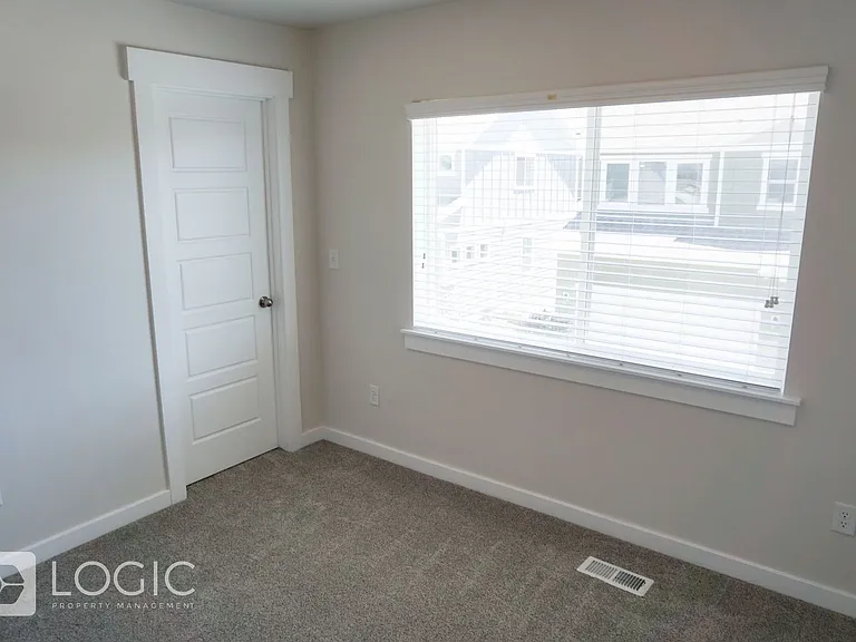 15180 S Gunpowder Ct — Photo 26