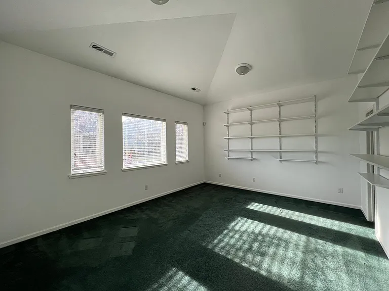 Room 1b