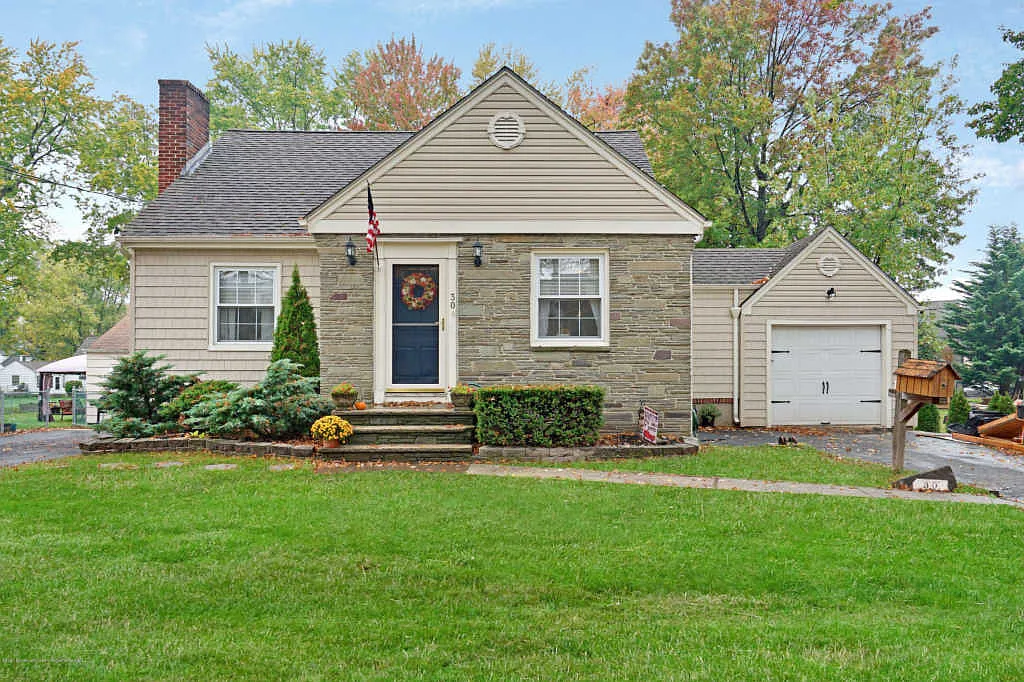 30 Lancaster Rd photo 1