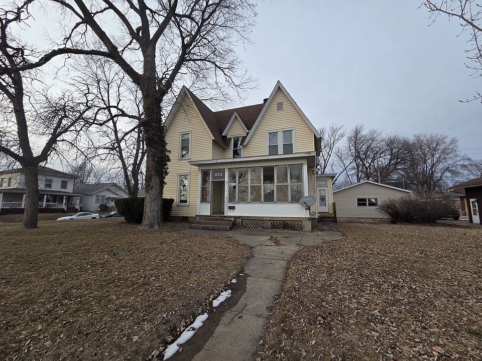 1st image of 332 Desoto St