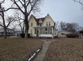 332 Desoto St, Ottawa, IL 61350
