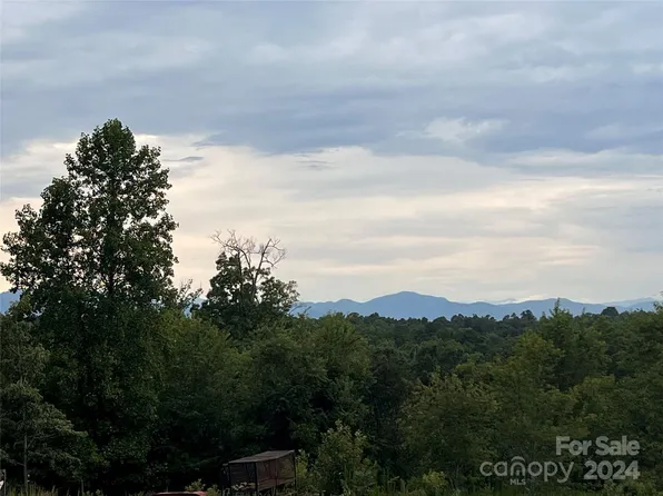 114 Clarkson Ln, Tryon, NC 28782