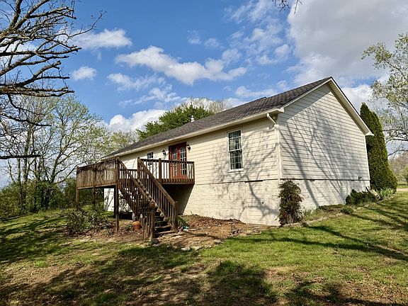 3rd image of 153 Gore Rd