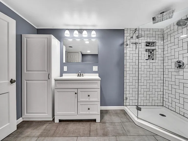 215 S Hill Dr #1 — Photo 21