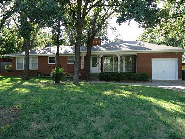 1st image of 2115 Kayewood Dr