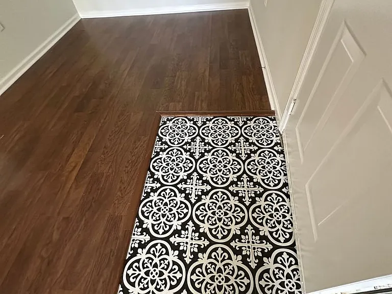 2210 Myrtlewood Cir E — Photo 14