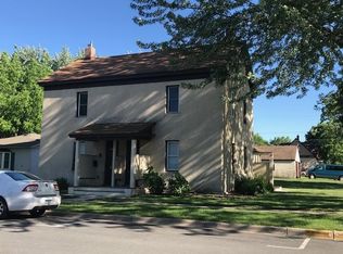 138 5th Ave W #1, Shakopee, MN 55379