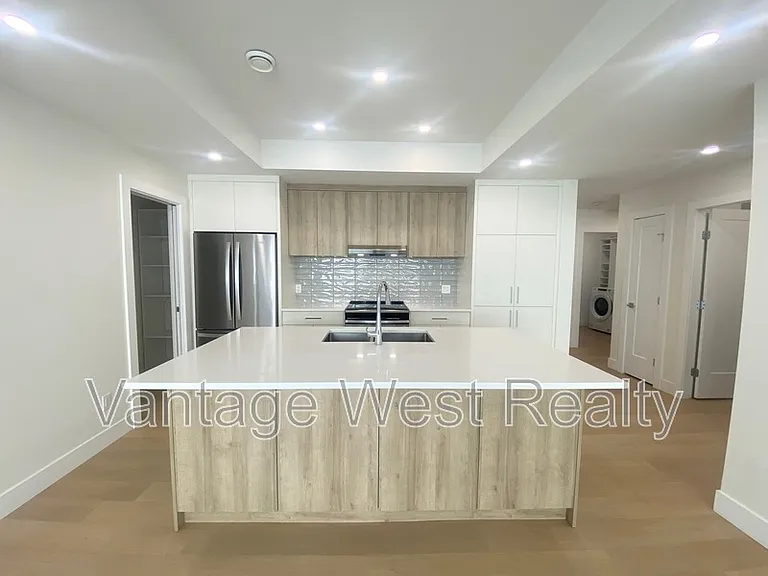 767 Deans Dr #2 — Photo 2