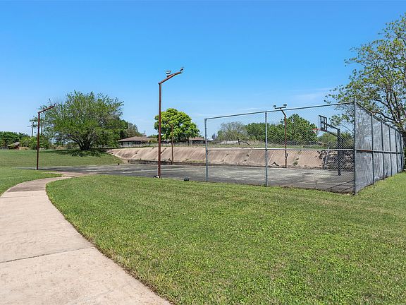3rd image of 1049 W Moonlight Dr