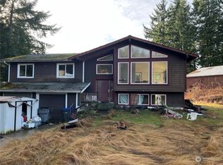 6396 SE Mullenix Rd, Pt Orchard, WA 98367