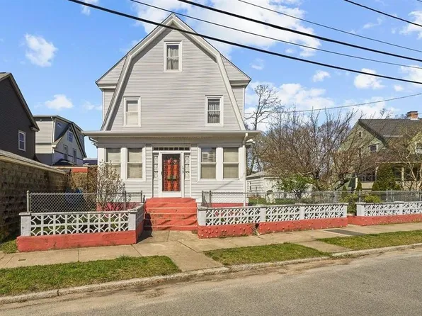 179 Pawtuxet Ave, Cranston, RI 02905