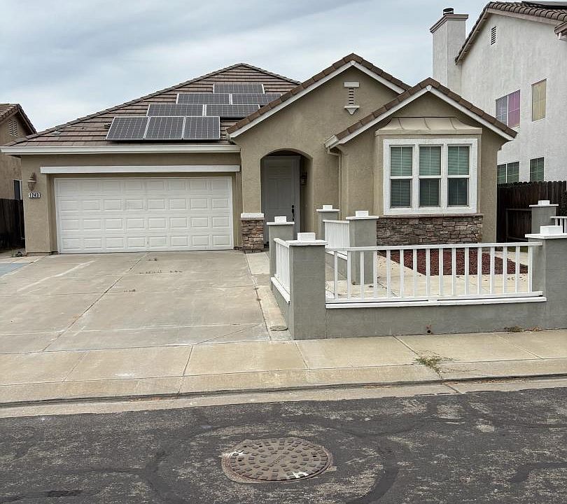 1st image of 1243 Laurel Park Cir