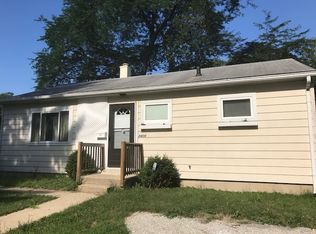 2406 Gideon Ave, Zion, IL 60099