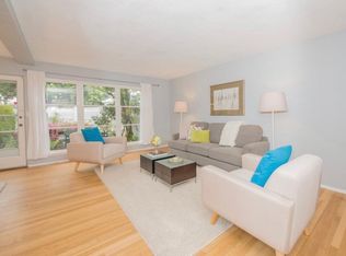 6845 NE Broadway St, Portland, OR