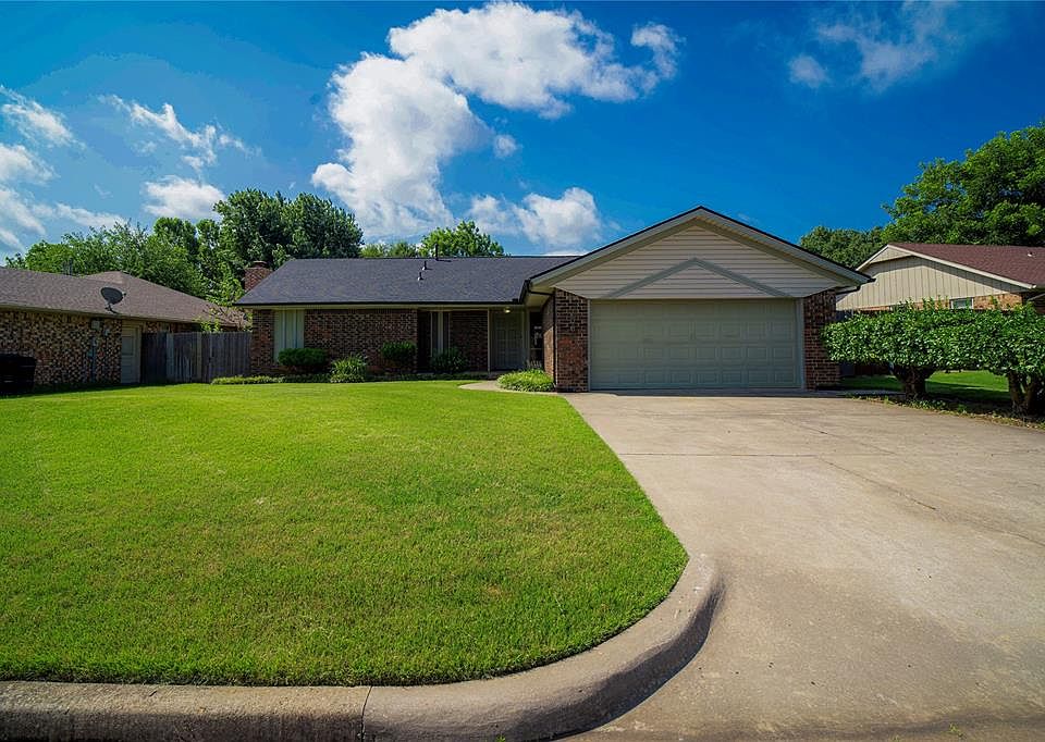 1st image of 708 N Cross Timbers Dr