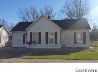 174 E Tanner St, Waverly, IL 62692