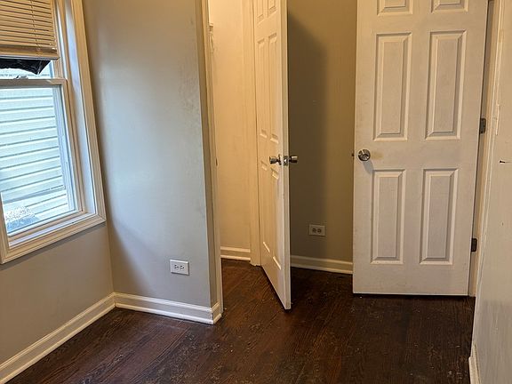 4th image of 6838 S King Dr