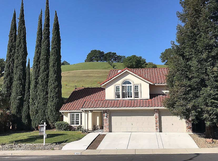 1st image of 597 Rambleton Dr
