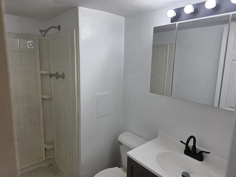 6228 Kathryn Ct #A — Photo 8